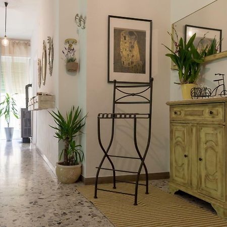 ドルチェアックアLa Casa Di Eldaアパートメント エクステリア 写真